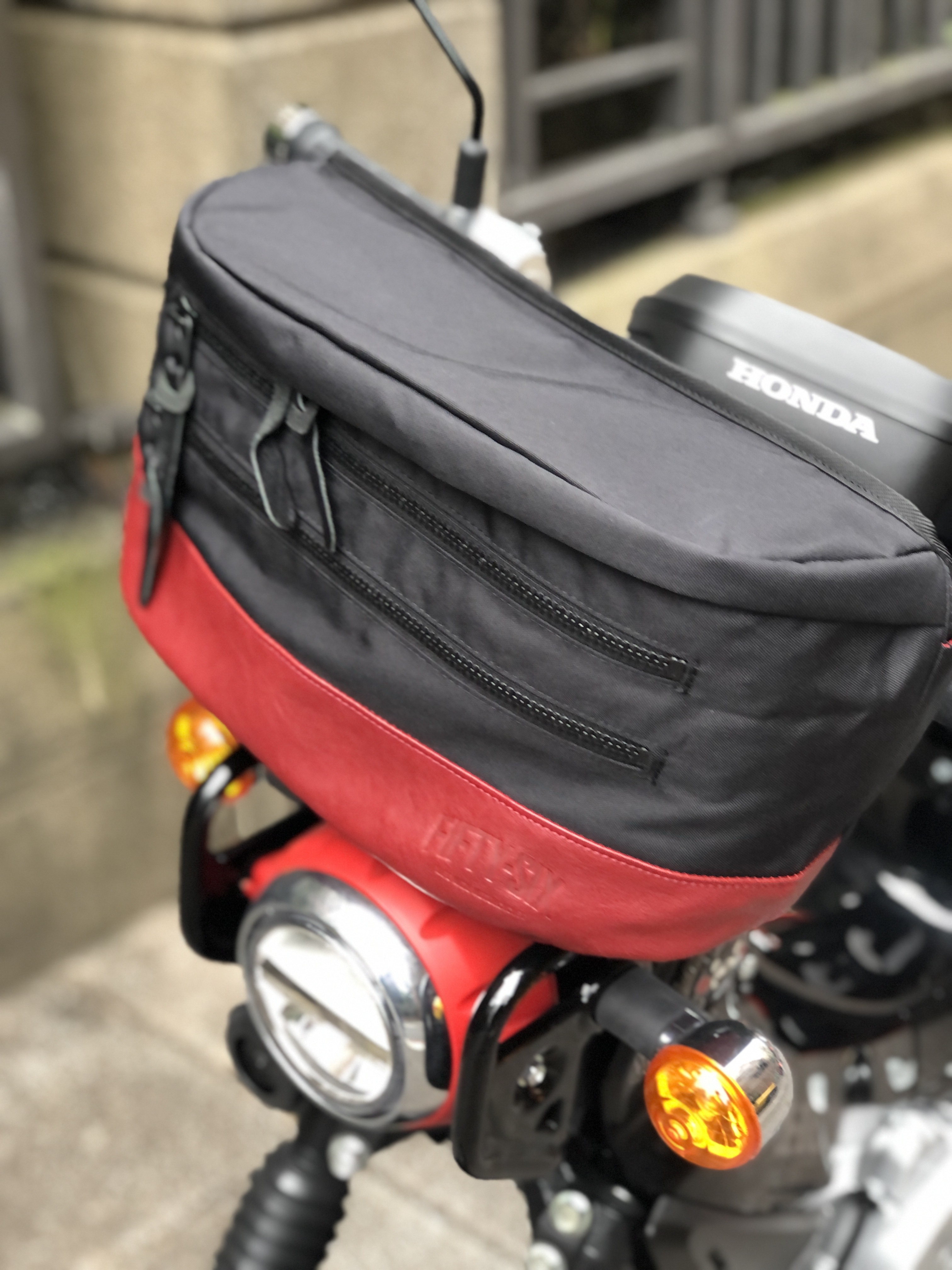 56DESIGN x WEST&BODY 騎士腰包，斜背包兩用設計