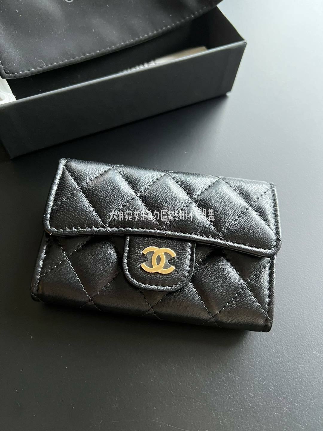 CHANEL 黑色經典單層卡包
