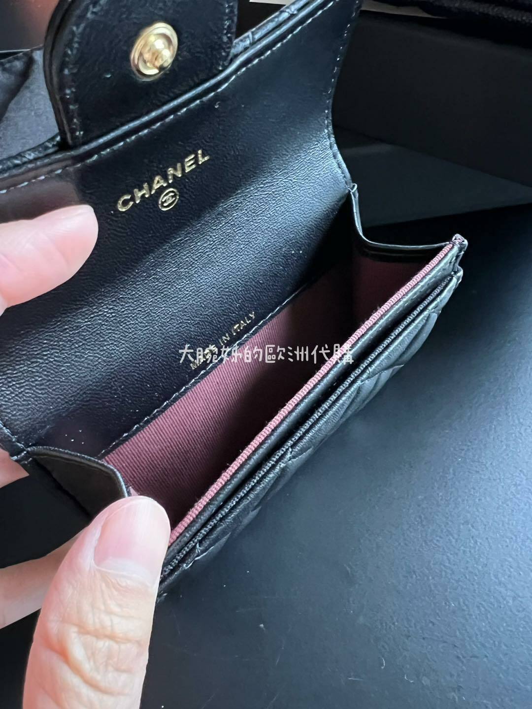 CHANEL 黑色經典單層卡包