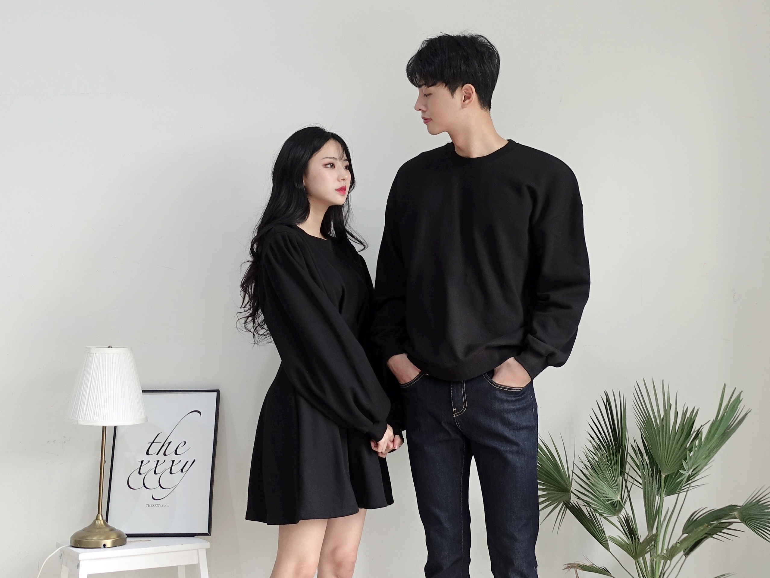 暖感休閒情侶裝｜男款圓領衛衣 / 女款蓬袖洋裝