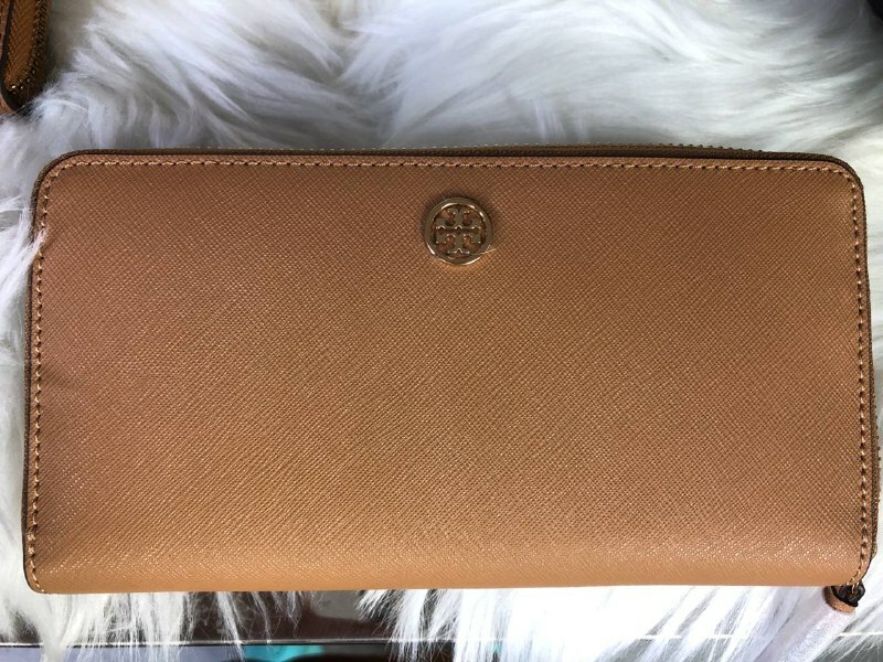 [S] TORY BURCH ROBINSON ZIP CONTINENTAL WALLET,CARDAMOM, 54448-900 (STB314)