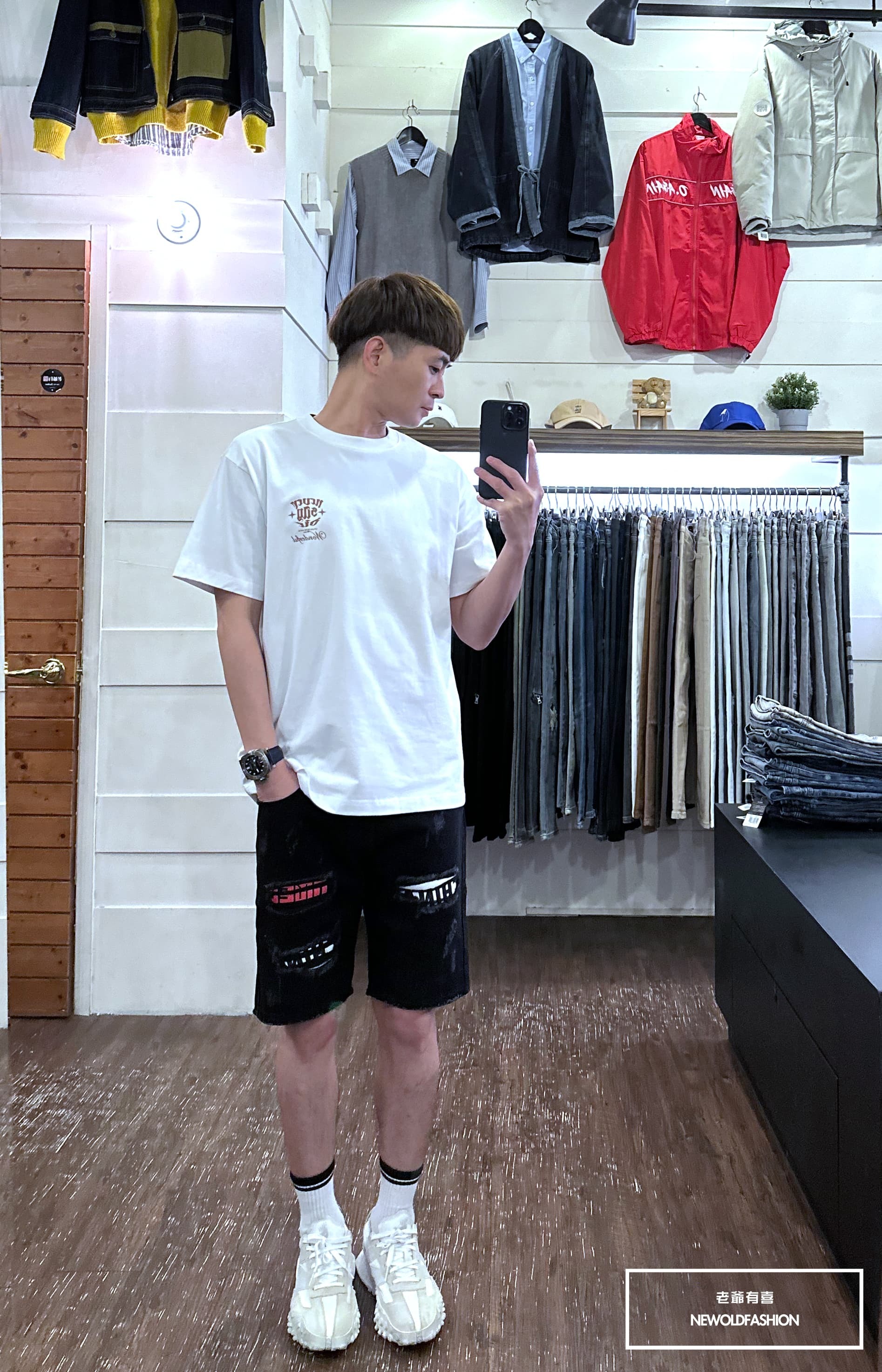 『新品上市』重磅紅白字母補丁牛仔短褲(NOF2303235)