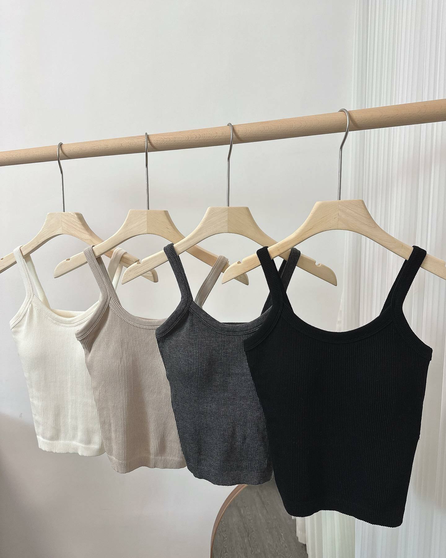 第二層肌膚直紋Bra Top (4色)