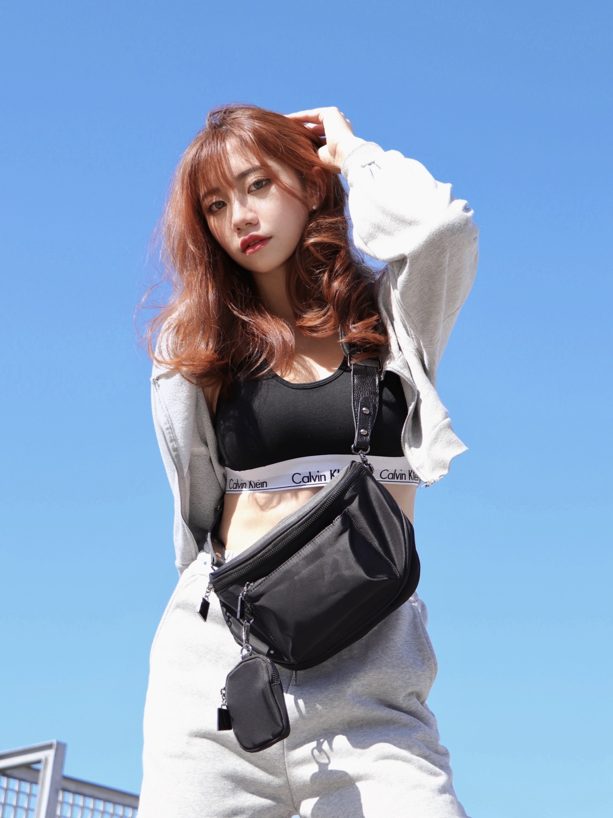 誰背誰好看｜多夾層機能率性胸包