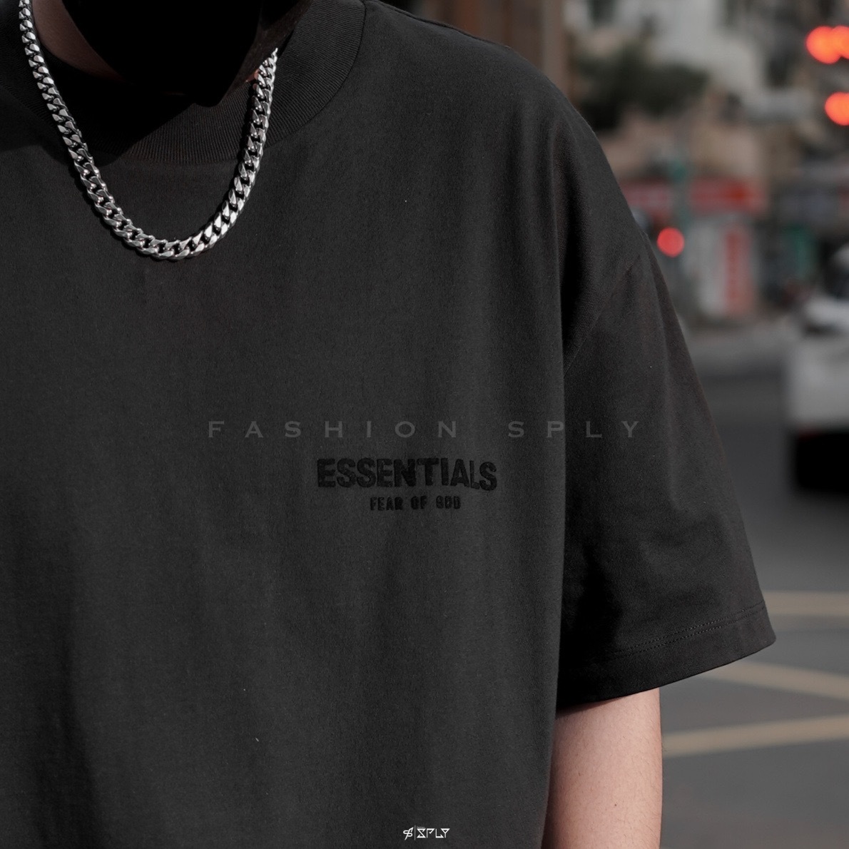 Fear of God Essentials SS22 Stretch Limo T-shirt 全黑