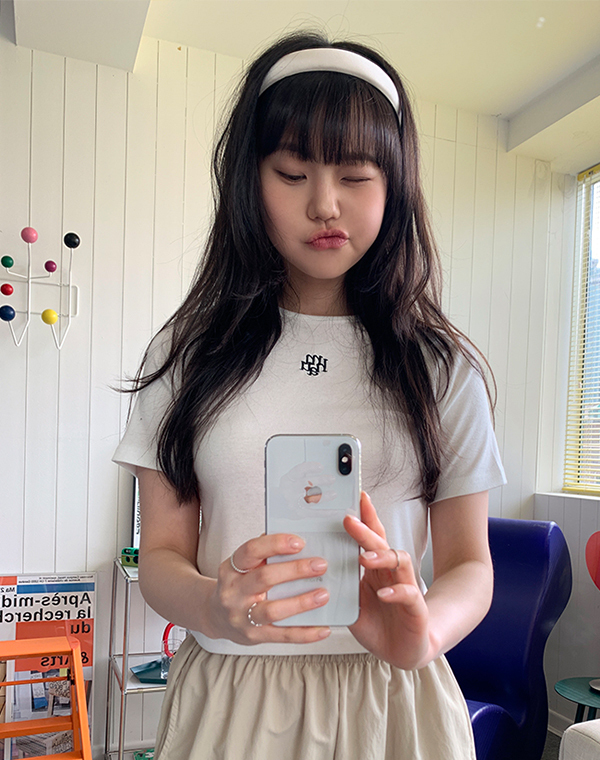 MUAHMUAH CROP TEE 2 COLORS