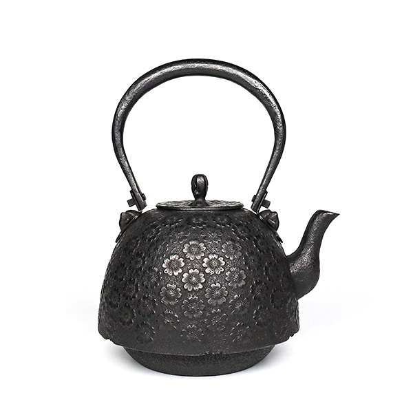 【薰山工房】南部型 櫻小紋 鐵壺1L-座付柄軸