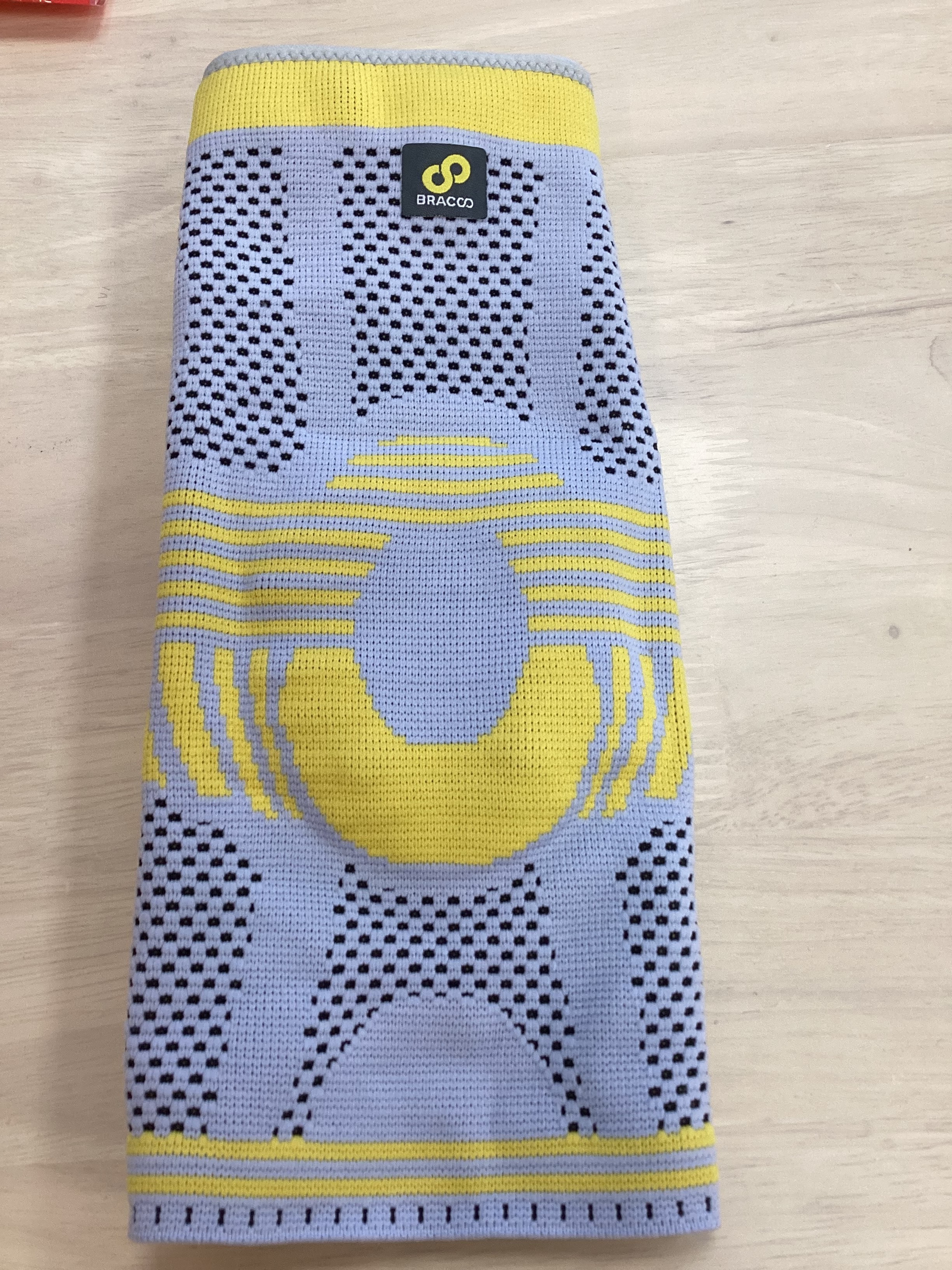 Bracoo奔酷 全效透氣支撐護 膝套(KP41)