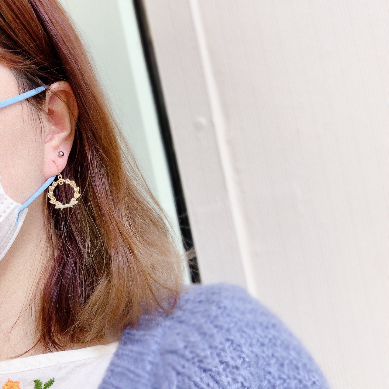 Farbe  蝴蝶結圈形耳環