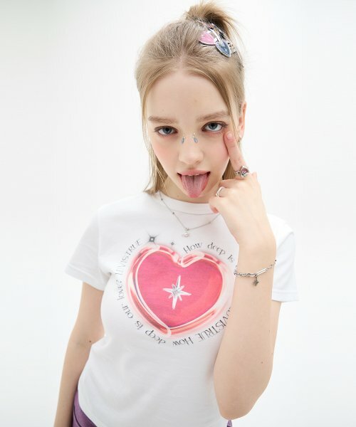 LUVISTRUE - GLOSSY TWINKLE TEE(WHITE)