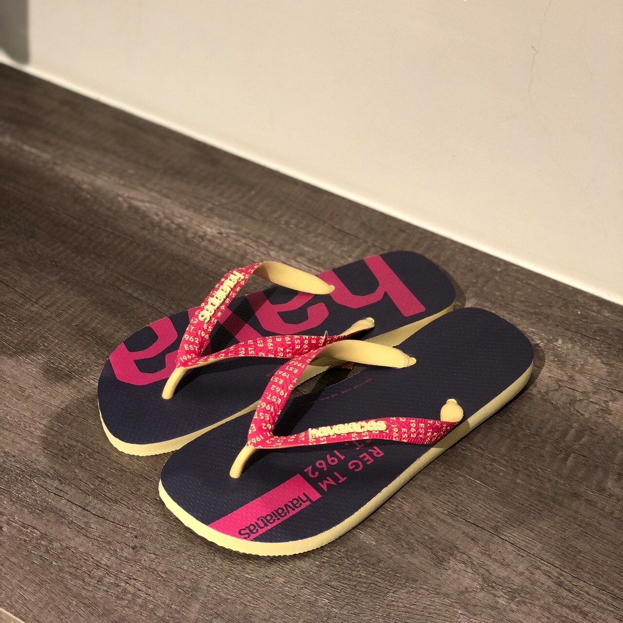 Havaianas哈瓦仕 拖鞋 夾腳拖 大LOGO 巴西 男鞋 女鞋 藍黃 4147063-7598U