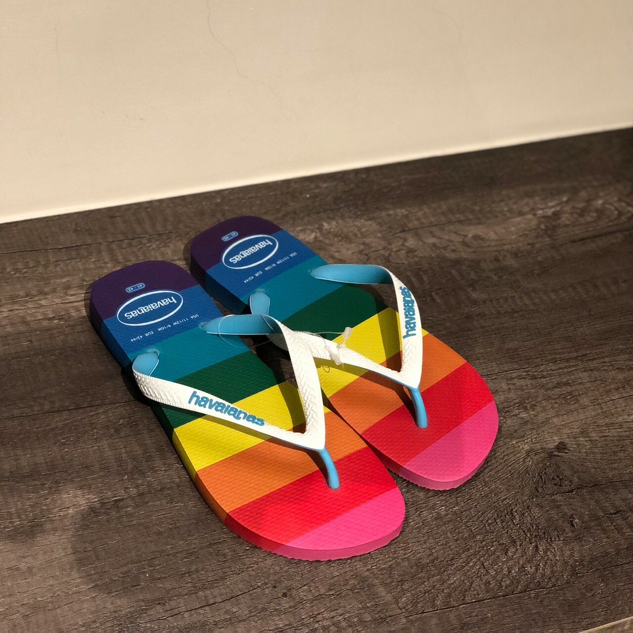 Havaianas 哈瓦仕 Top Pride Allover Flip Flops 平權系列 4145742-0031U