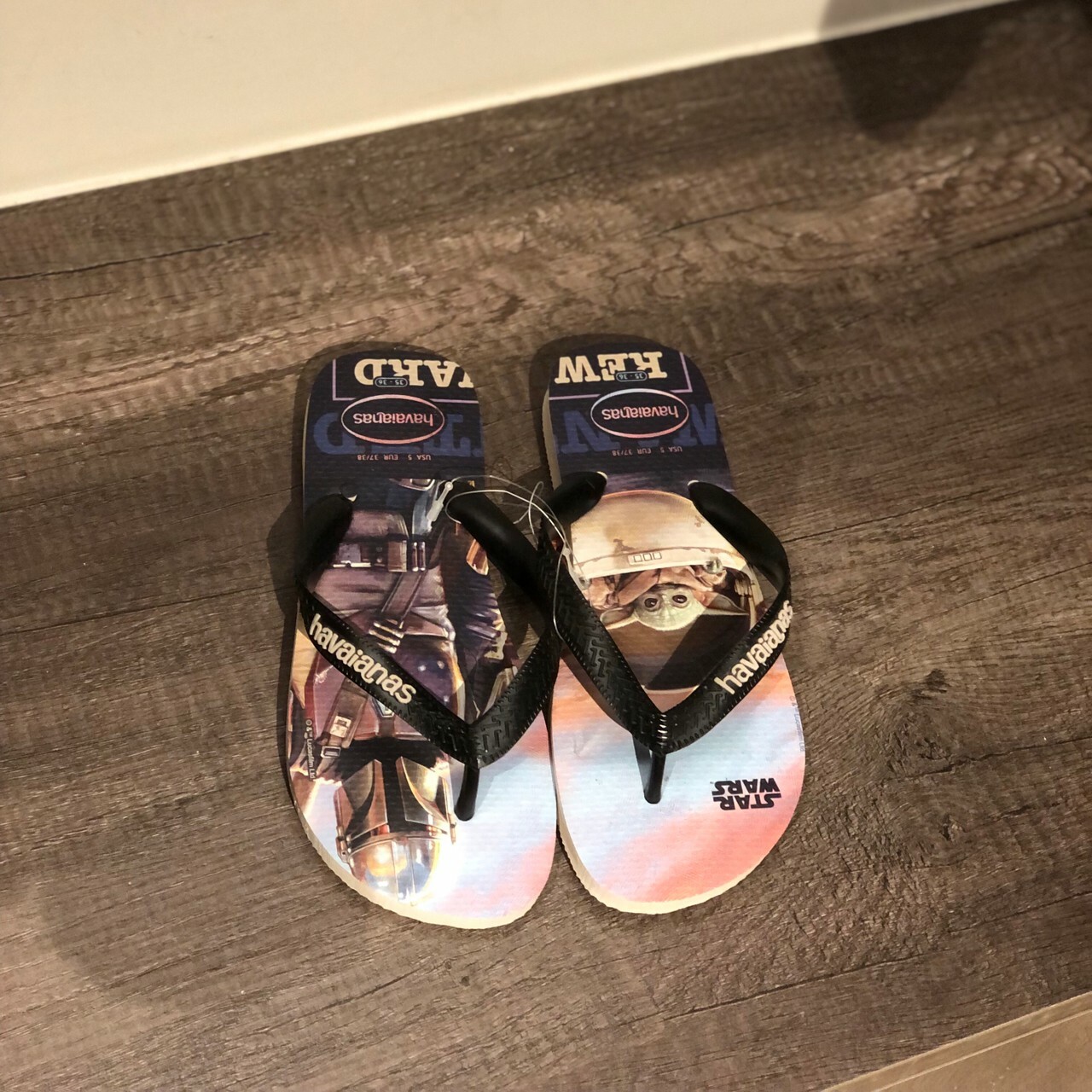 Havaianas哈瓦仕拖鞋夾腳拖星際大戰尤達曼達洛人巴西男鞋女鞋淺褐色4146092-0121U