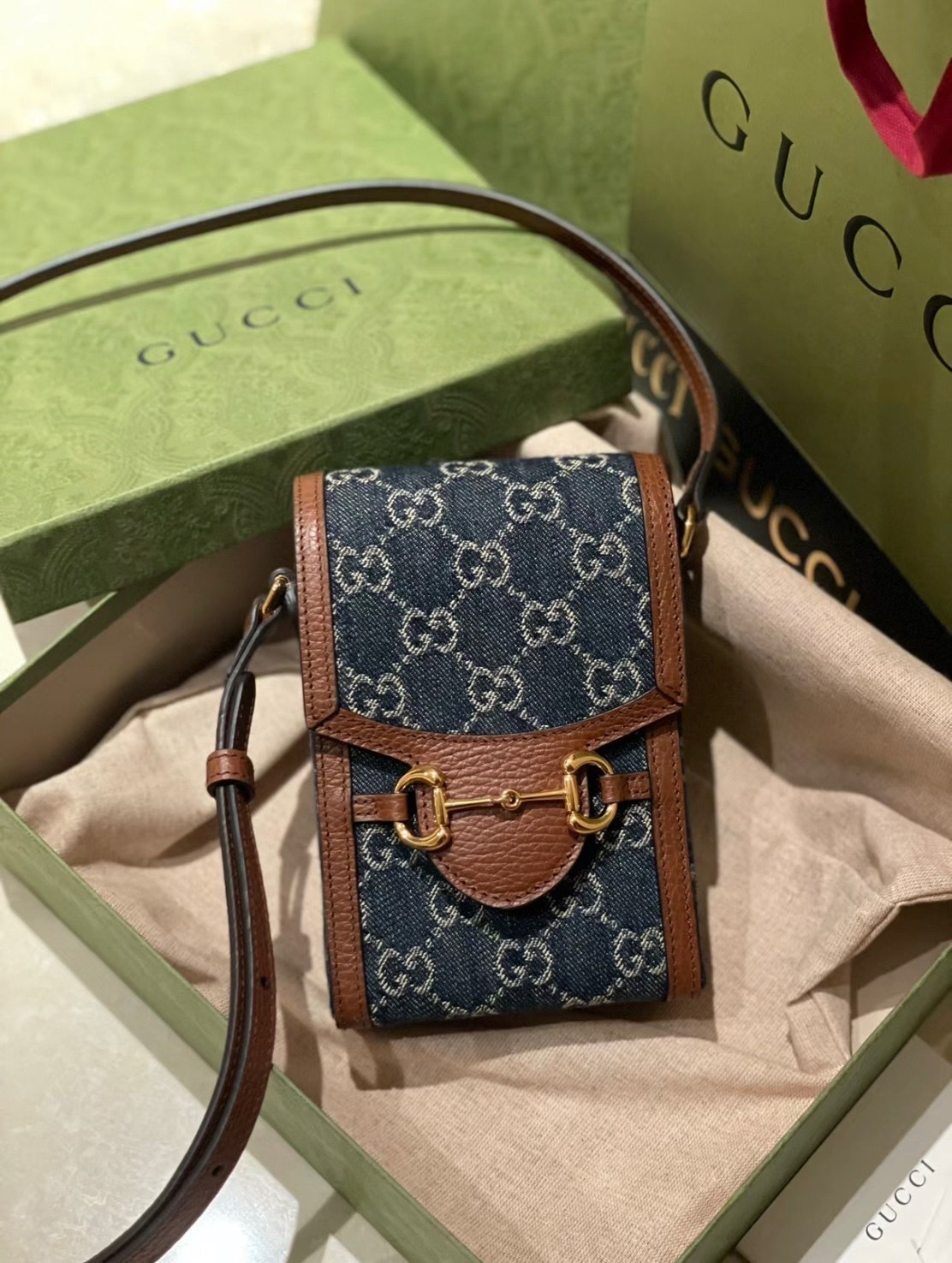 Gucci 1955 丹寧手機包