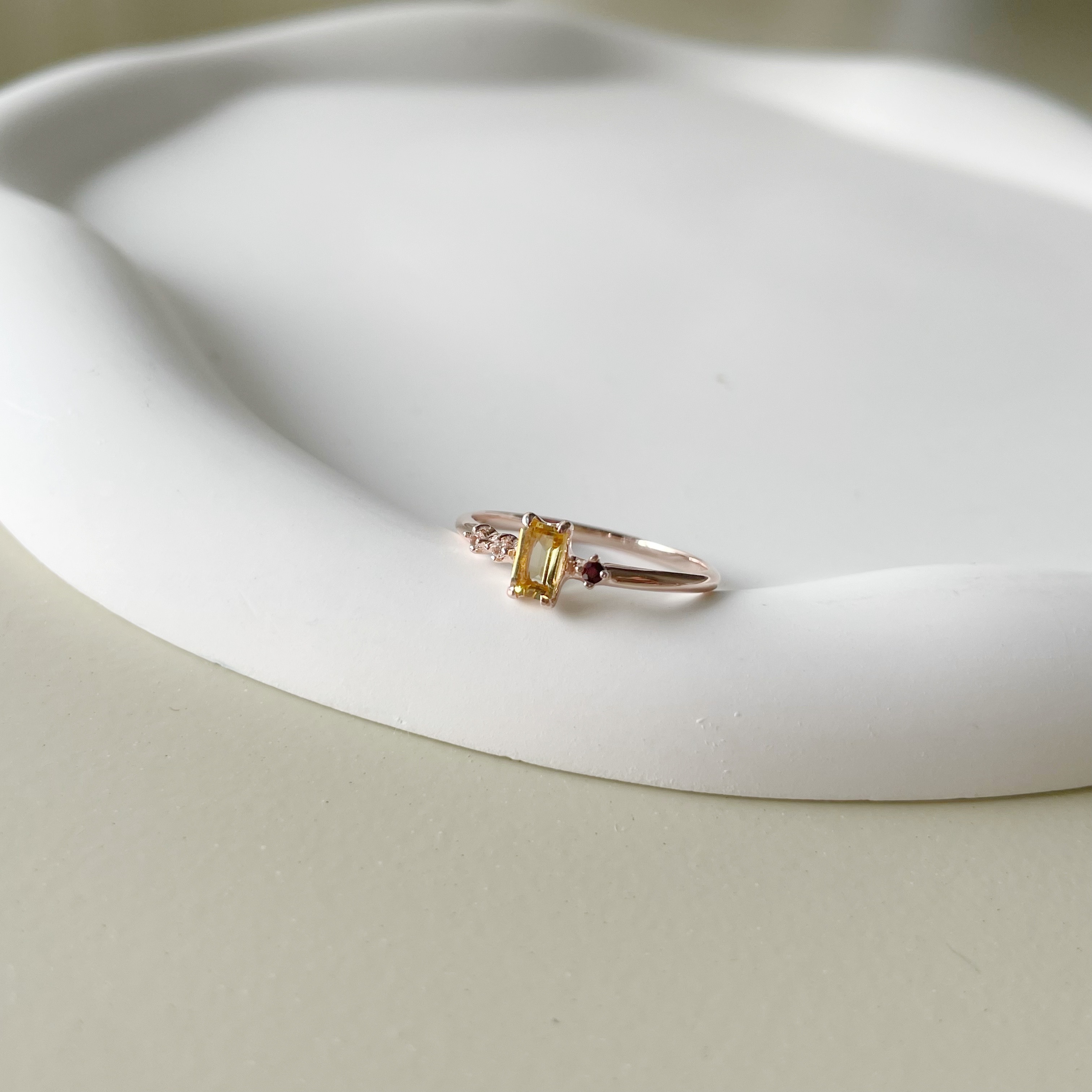 Meteor長方黃水晶戒指