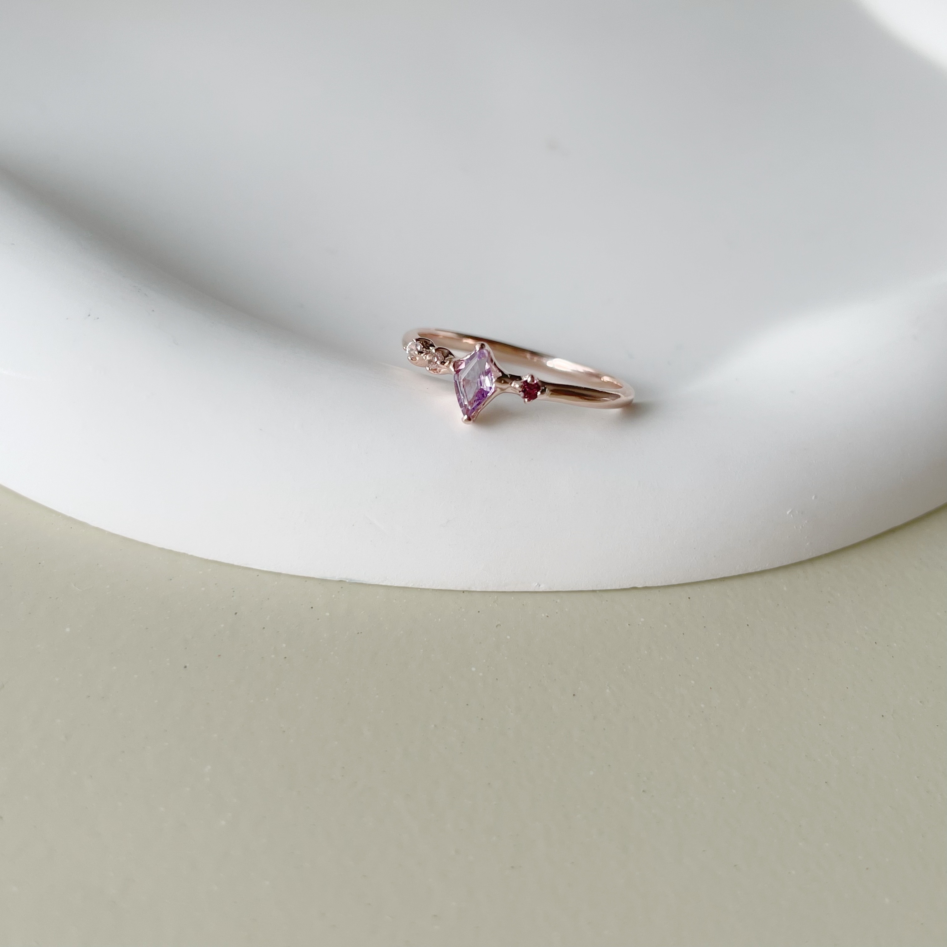 Meteor箏形紫水晶戒指