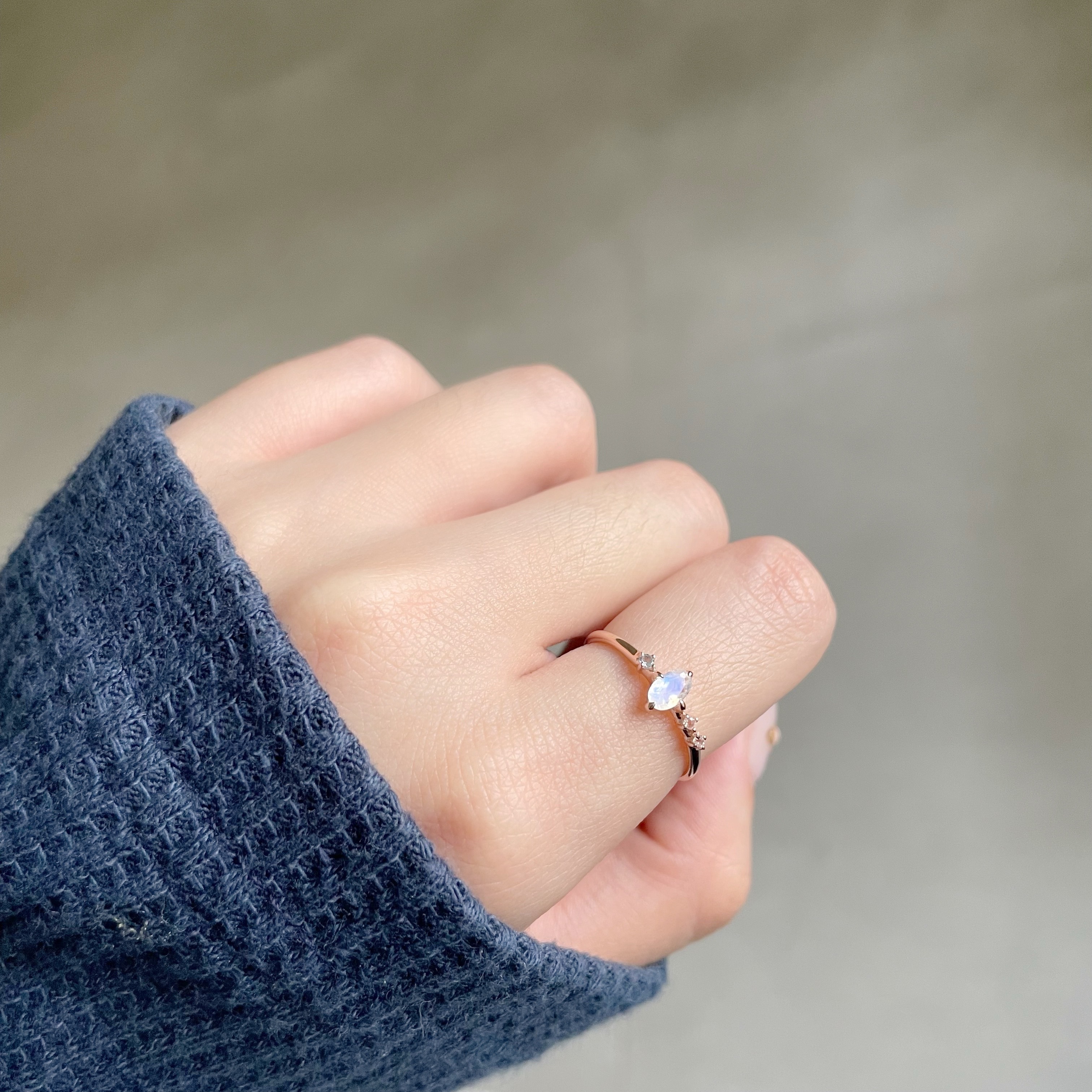 Meteor橢圓月光石戒指