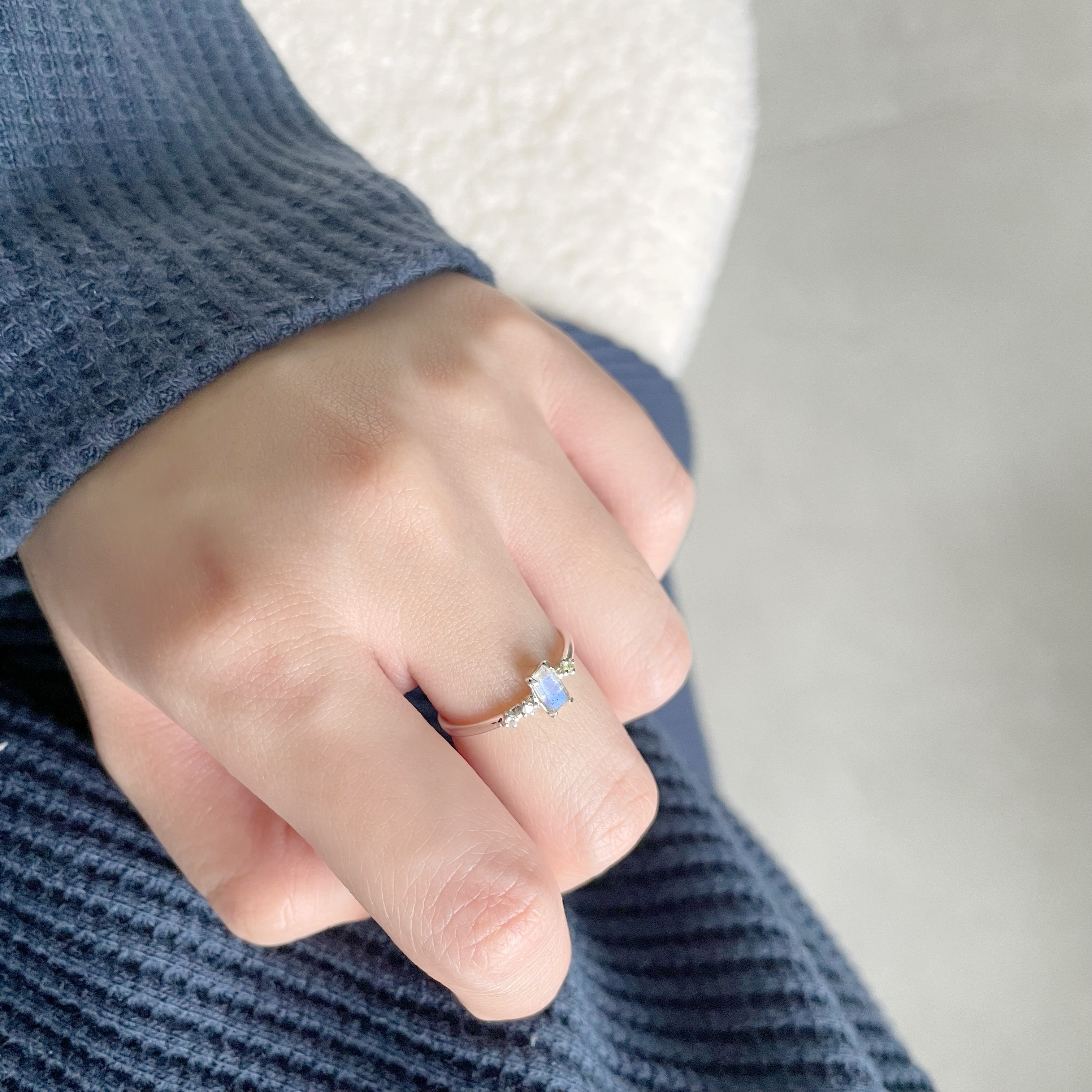 Meteor長方拉長石戒指