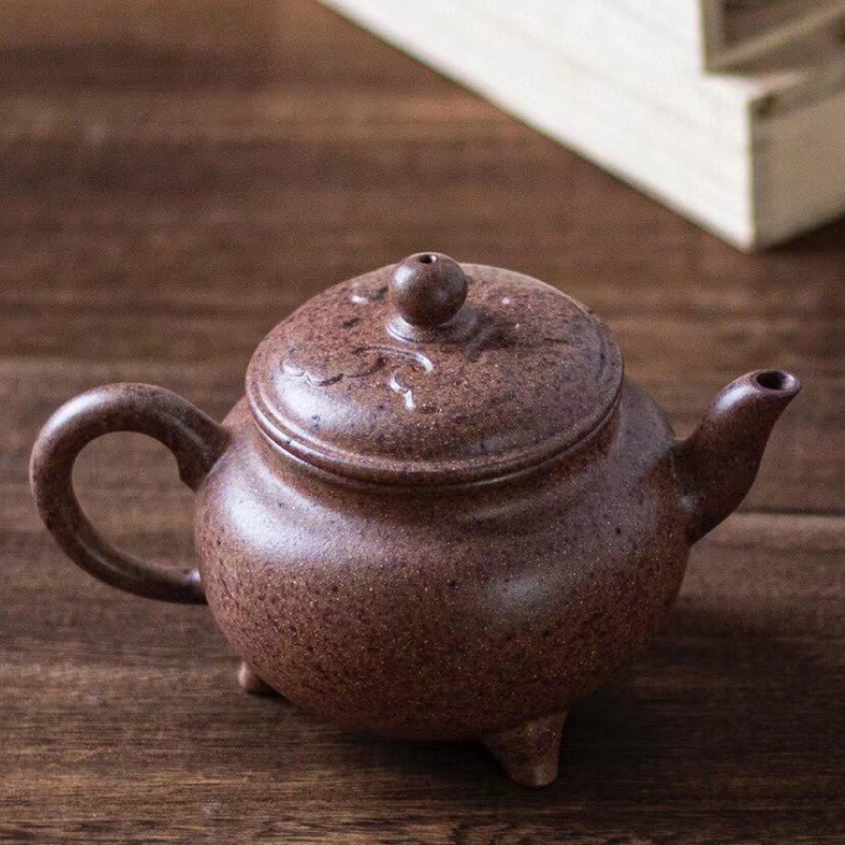 【三足如意】 -- 三足鼎立，大氣高雅，細節處理精細