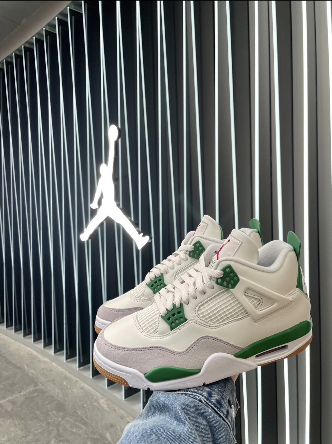 Nike Air Jordan 4 x Nike SB Pine Green 聯名限定白綠綠松石復古籃球