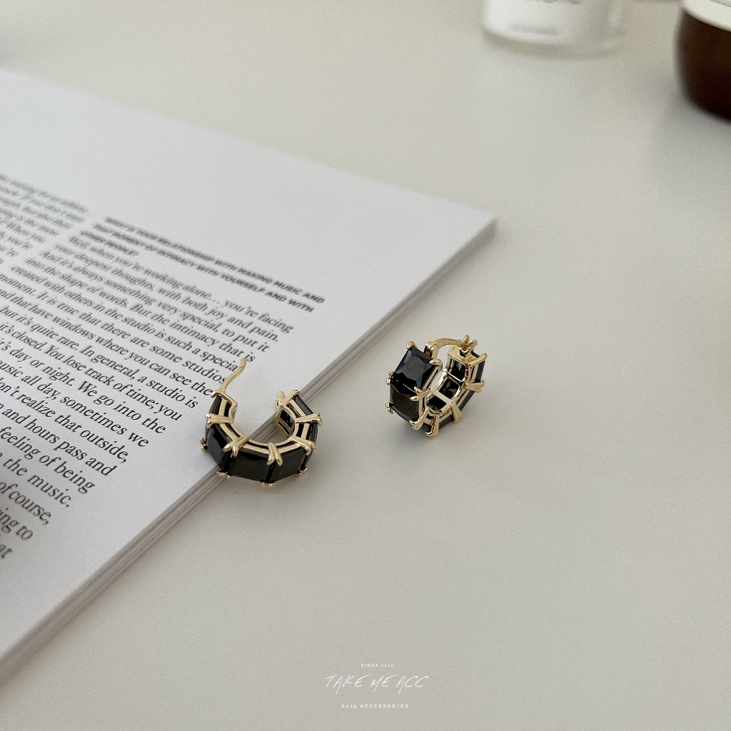 深邃｜純銀針耳環