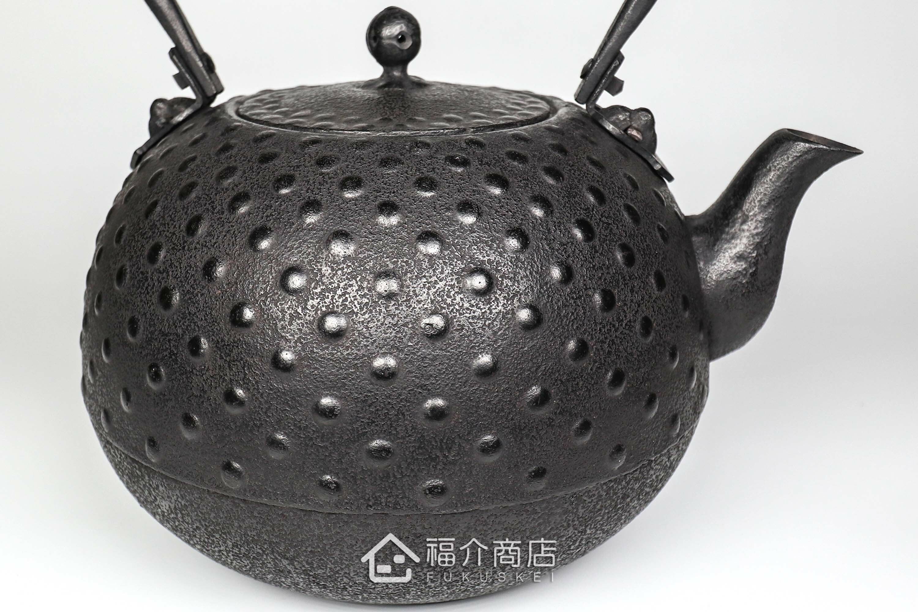 煮水泡茶用的鑄鐵茶壺