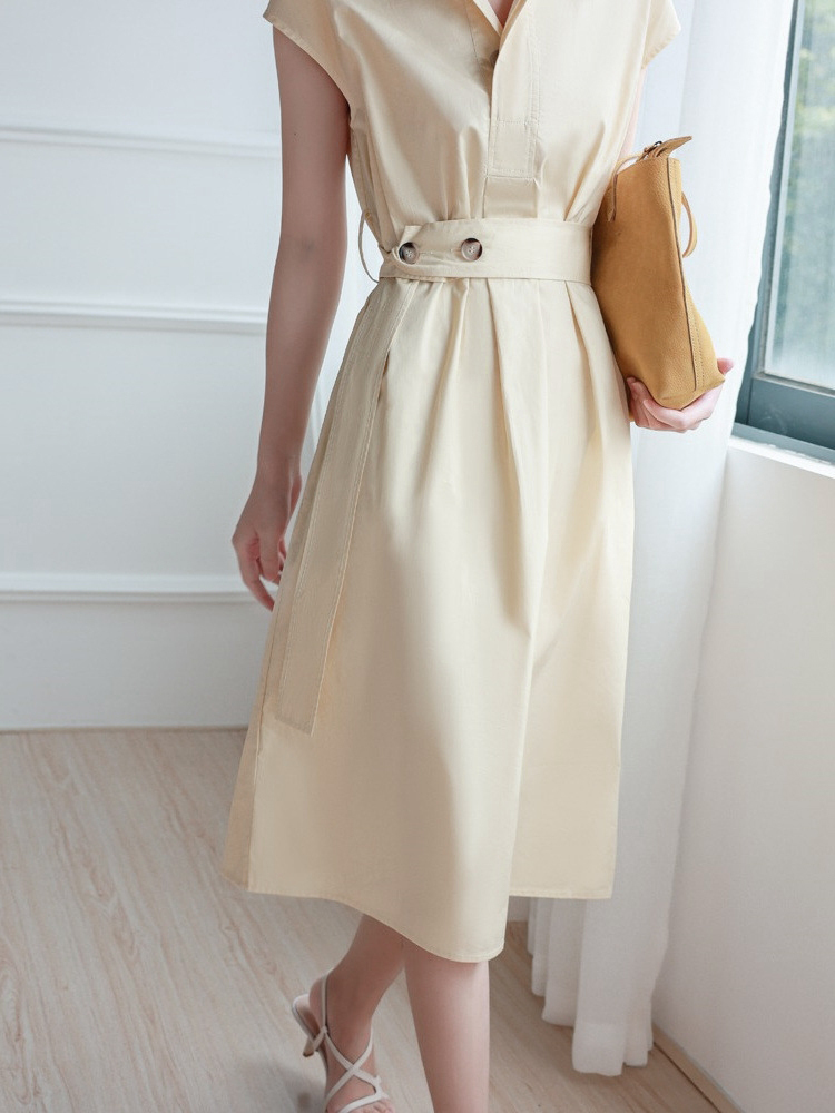 【零碼出清不退換】立領包袖玳瑁釦洋裝