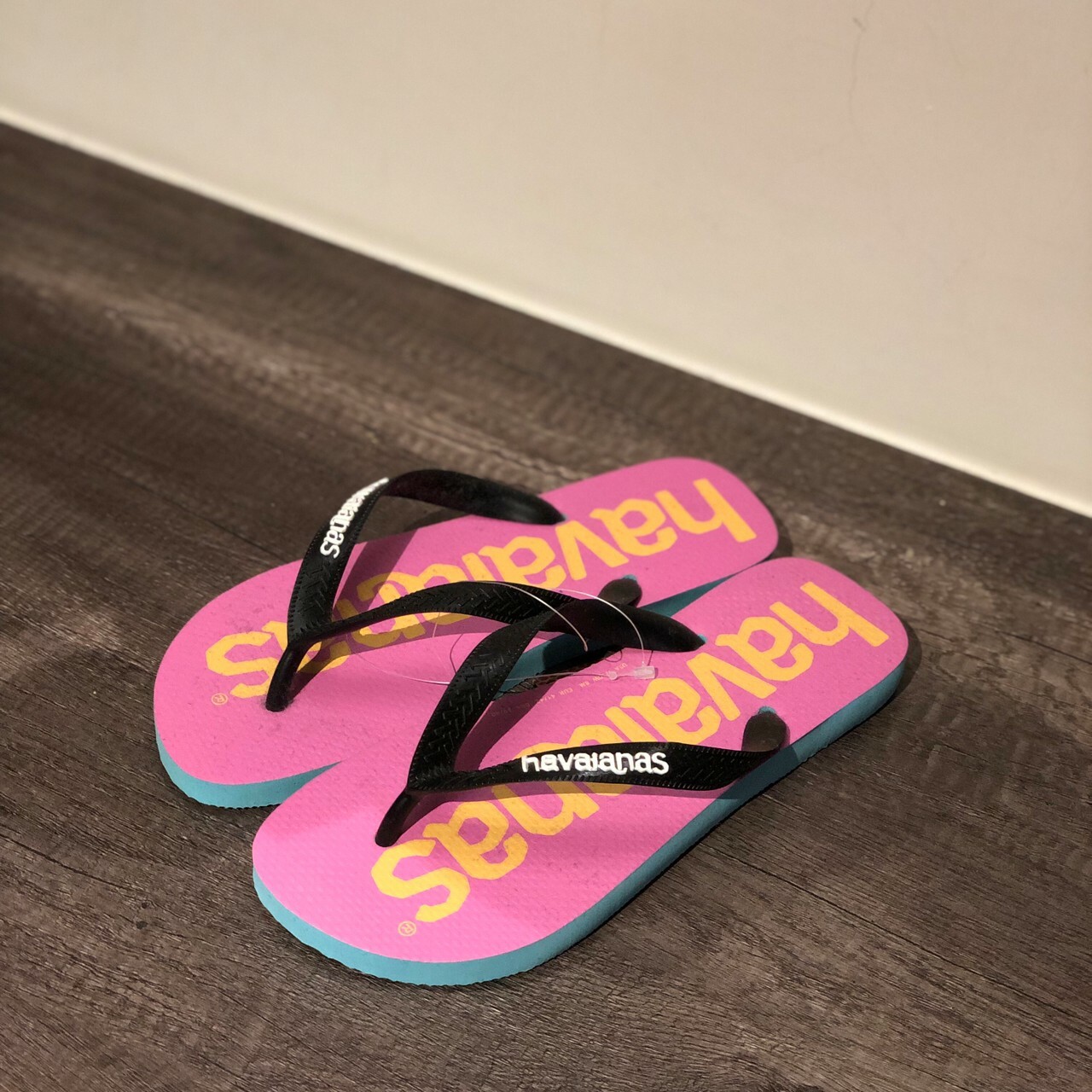 Havaianas哈瓦仕拖鞋夾腳拖大LOGO 巴西 男女鞋 粉黃 4145741-0031