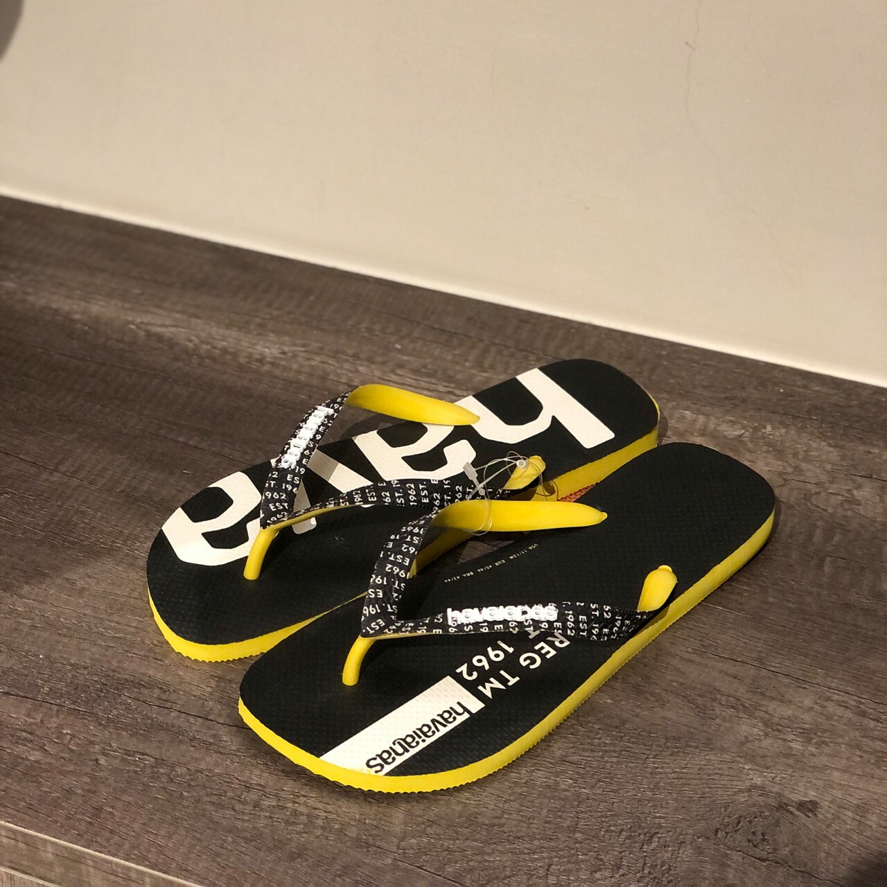 Havaianas 哈瓦仕 拖鞋 夾腳拖 大LOGO 巴西 男鞋 女鞋 黑黃 4147063-2197