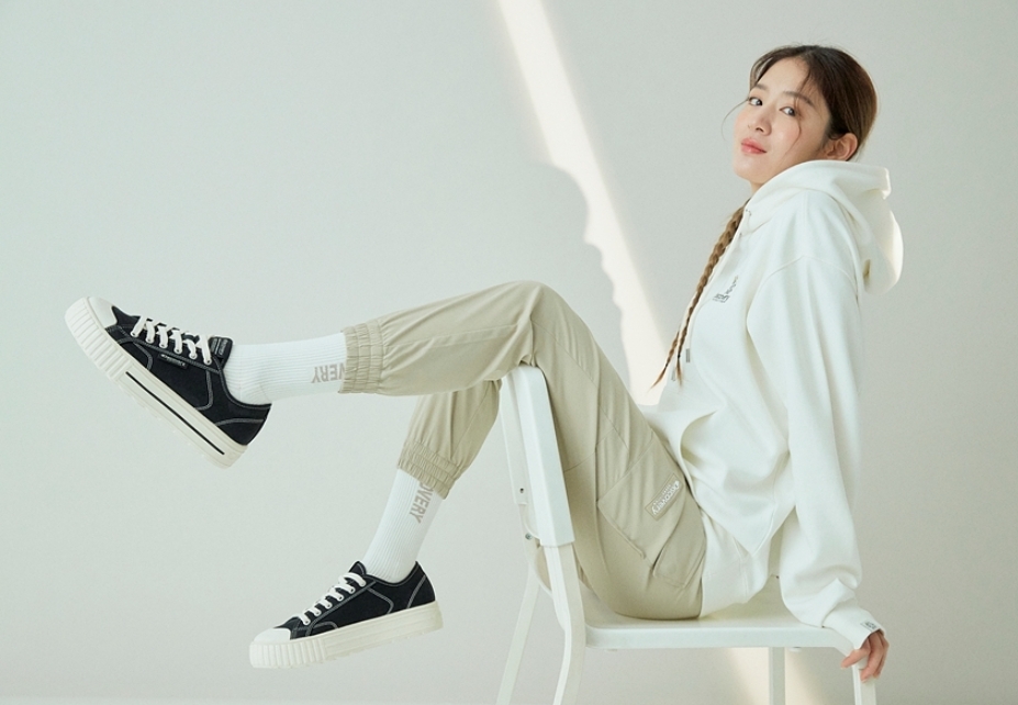 韓國代購 Discovery Expedition Muhly V2 帆布鞋 男女同款 黑 MAR-