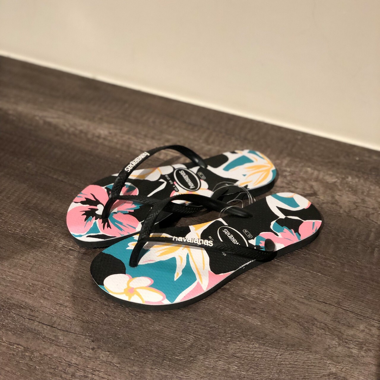 Havaianas 哈瓦仕 拖鞋 女款 花朵 黑 4145460-1069