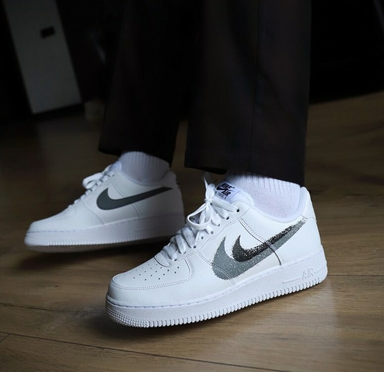 【APAIR】預購 Nike Air Force 1 Low "Spray Paint Swooshes" 潑墨雙鉤 FD0660-100