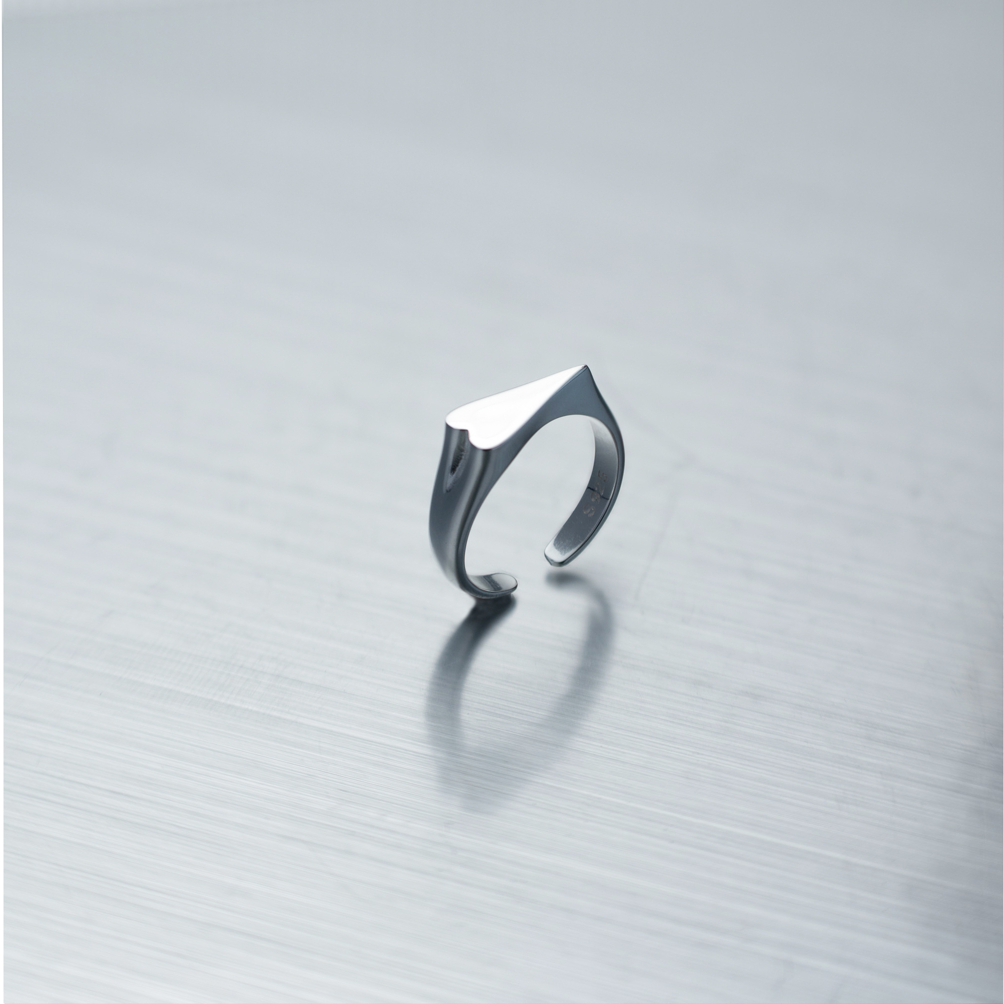 【BLUZ】925s 純銀幾何心型寬窄戒指