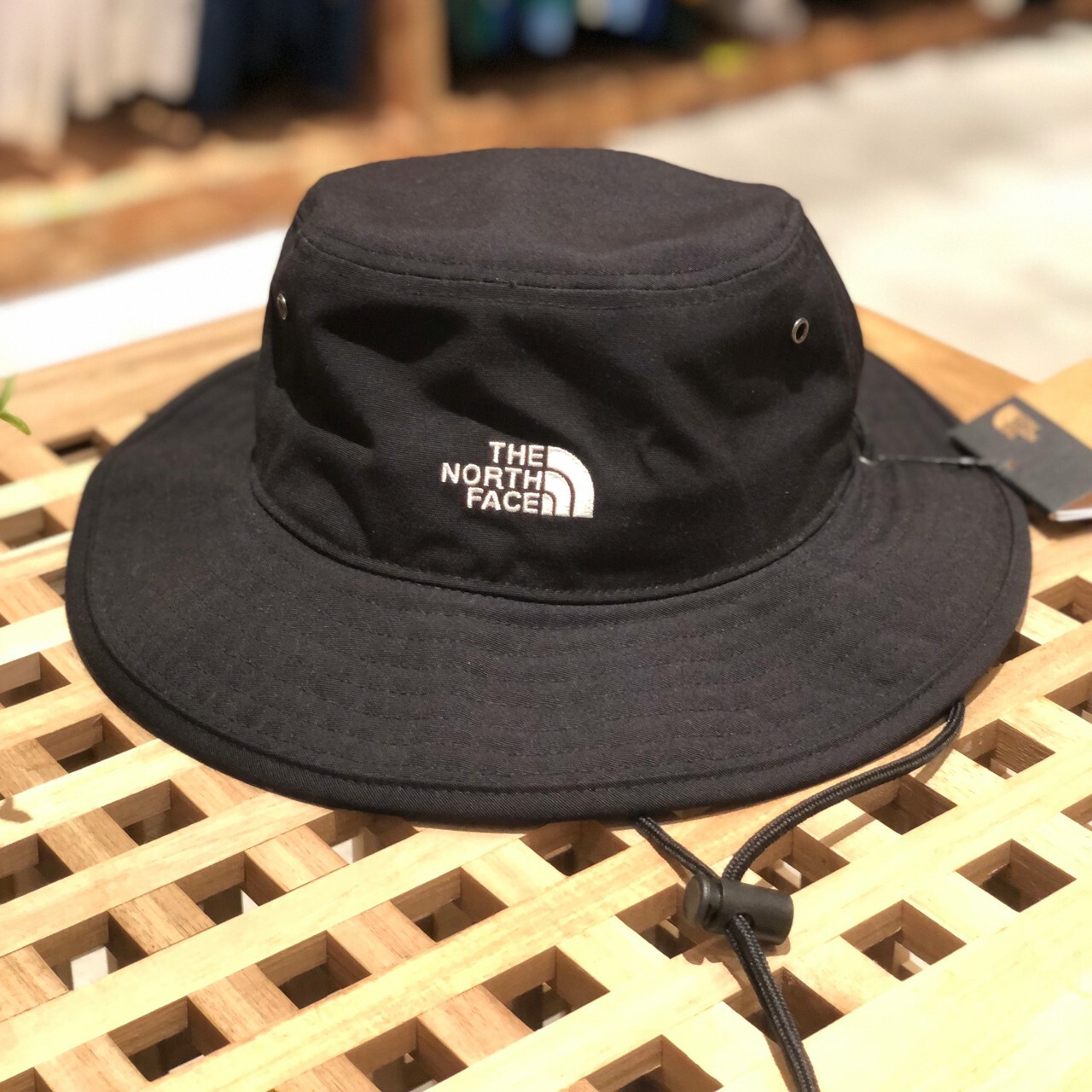 The North Face 刺繡LOGO掛繩漁夫帽 NF0A5FX3JK3