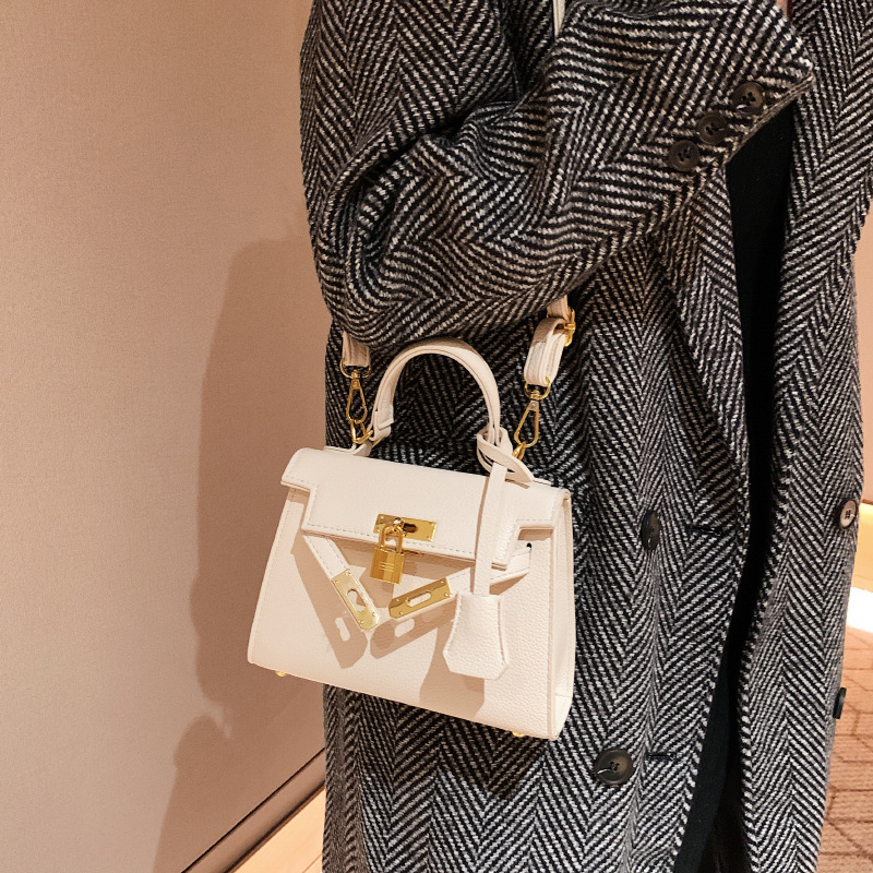 B39荔枝皮凱莉包