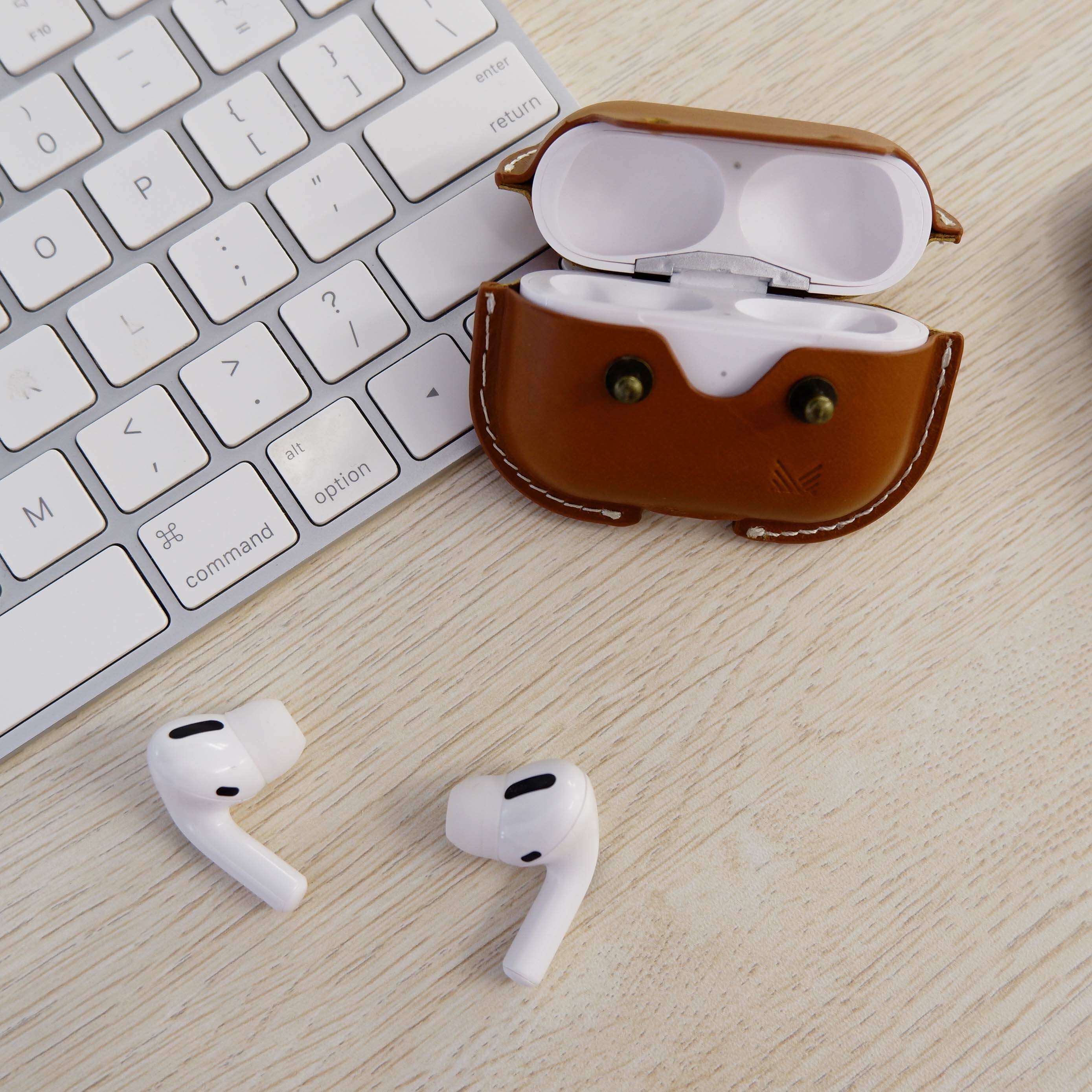 EXQUISITE | Vintage Genuine Leather Case for AirPods Pro 2021 - Tan