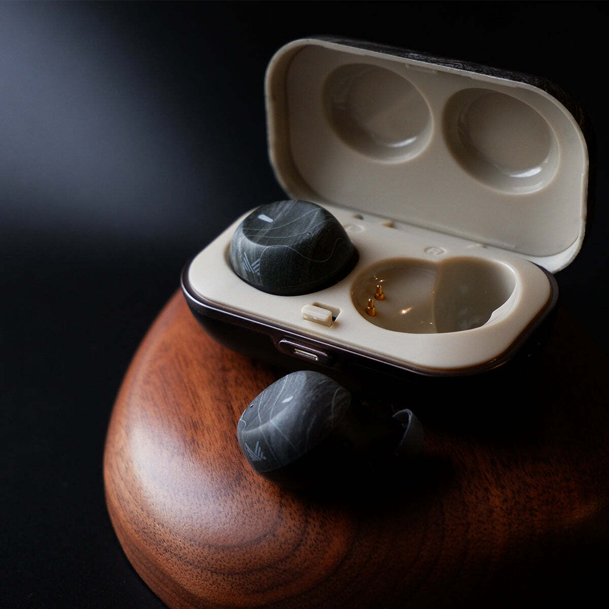 ADVANCED x MONOCOZZI | Model X True Wireless Bluetooth 5.0 Earbuds - Marble Noir