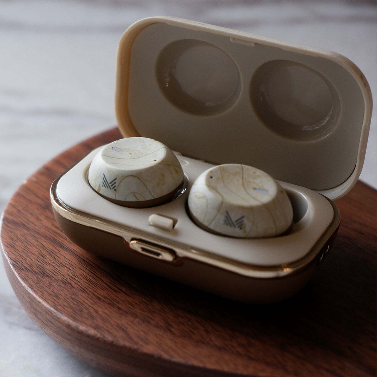 ADVANCED x MONOCOZZI | Model X True Wireless Bluetooth 5.0 Earbuds - Cream Quartz