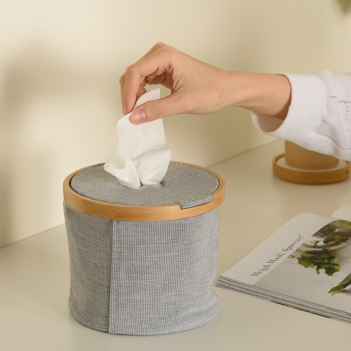 Esobi 面紙盒 竹布結合的清新設計,非常適合自然系臥室