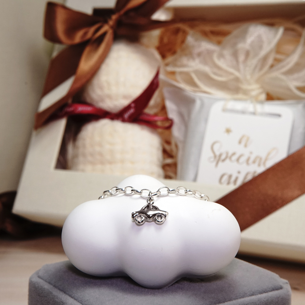 幸運小汽車 【彌月禮盒版】 寶寶滿月刻字手鍊 925純銀兒童銀飾