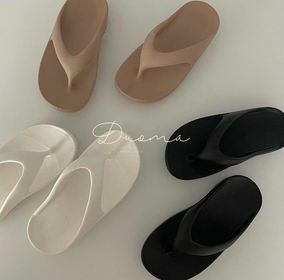 寶寶韓國人字拖