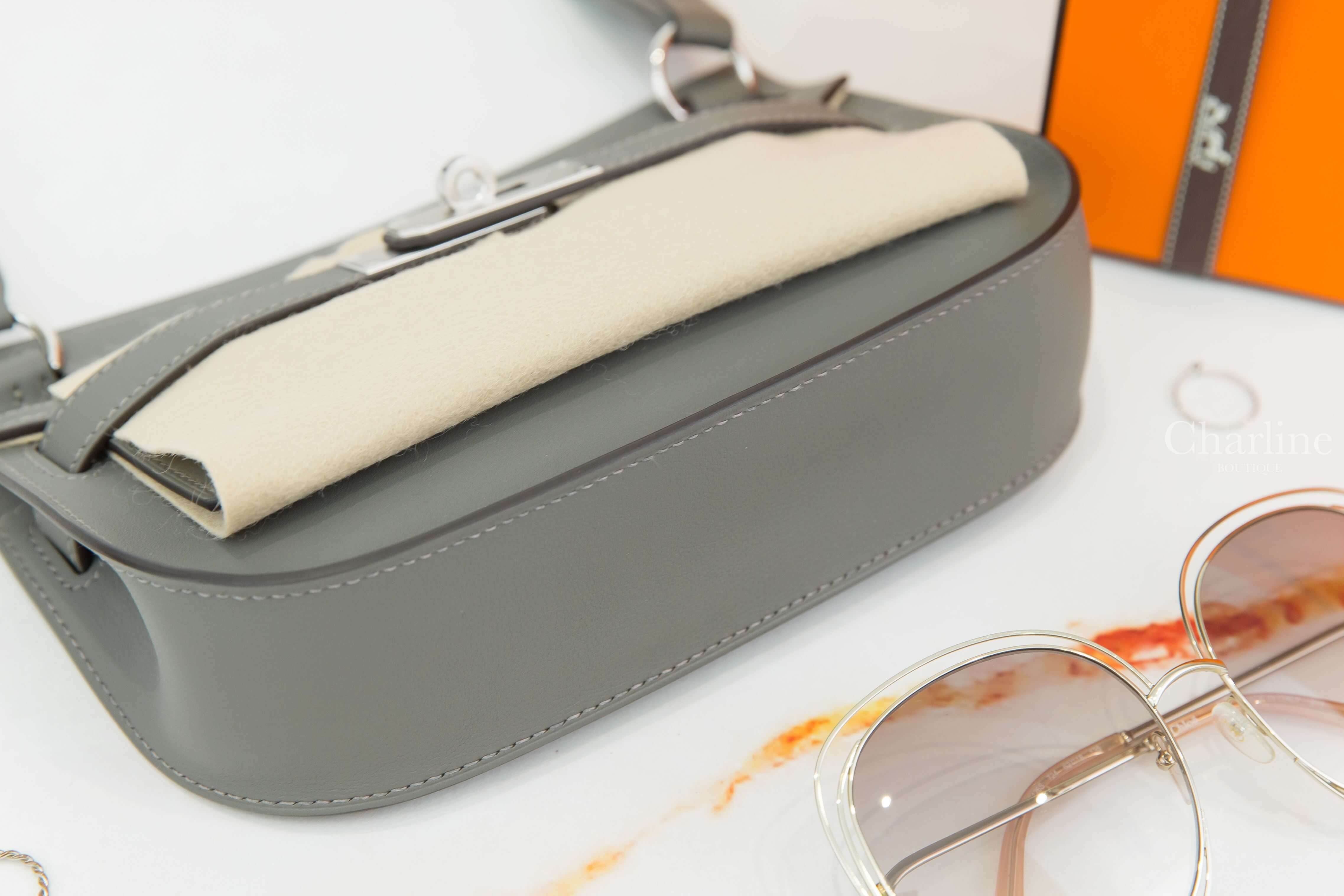 Hermès Jypsiere Mini 0L Gris Meyer Veau Swift U刻積雨雲灰銀釦迷你肩背包-Charline Boutique 精品代購