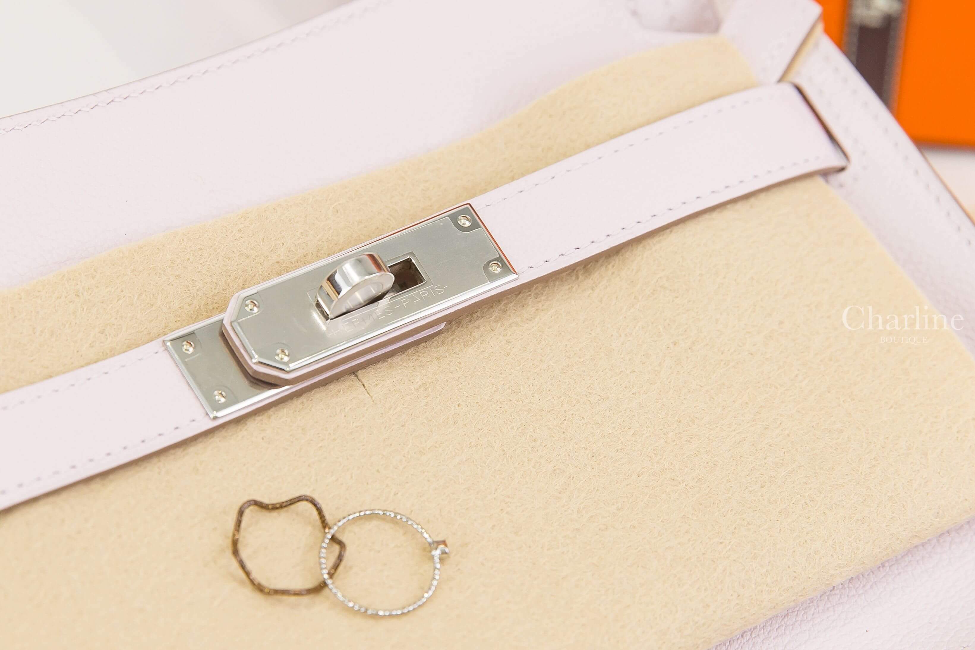 Hermès Jypsiere Mini 09 Mauve Pale / I2 Nata Veau Evercolor 淡紫色拼奶油白內裡銀釦迷你肩背包