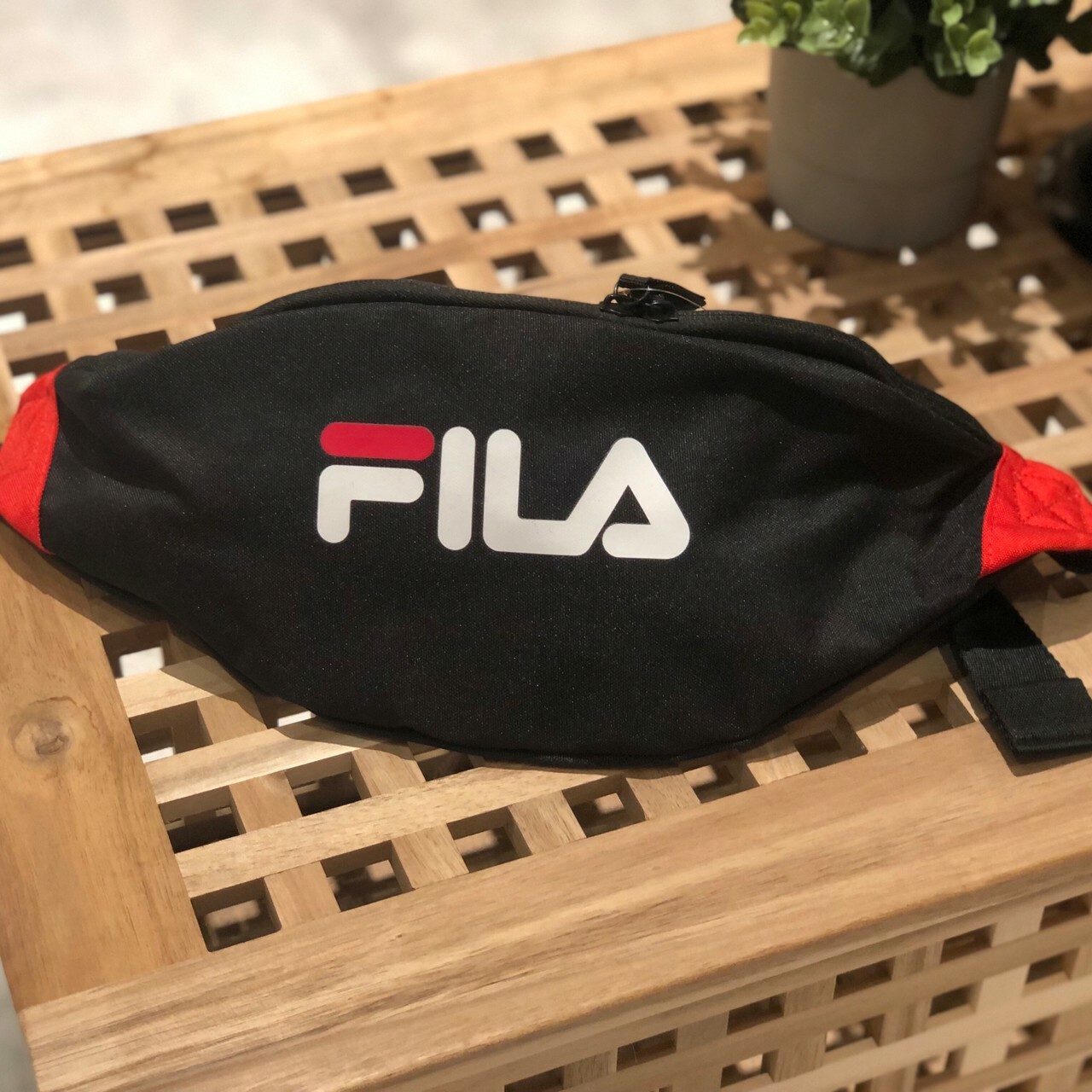 FILA 百搭斜跨包 BWV-7002-BK