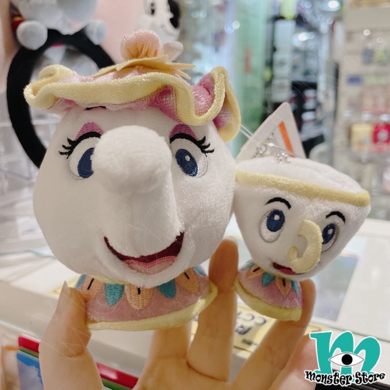 茶煲太太阿齊對裝扣針公仔吊飾