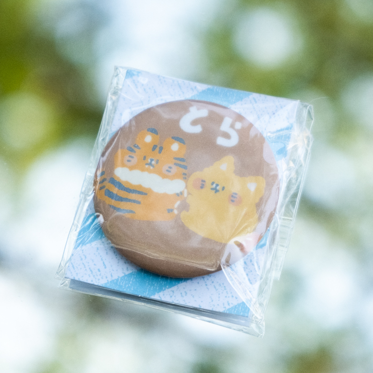 狗狗的小跳步，繪蹦砰｜老虎胸章｜咖啡