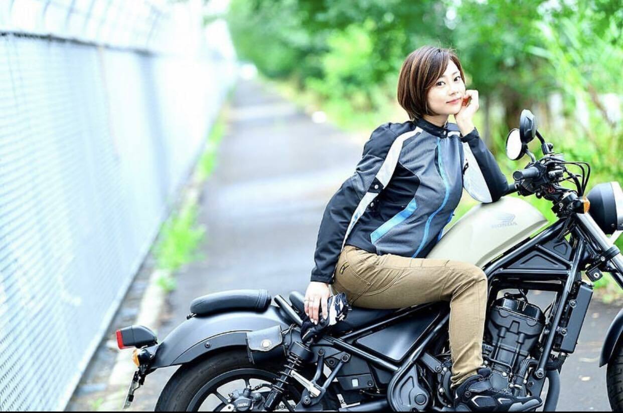 56DESIGN 騎士褲，3D立體剪裁與護具口袋設計