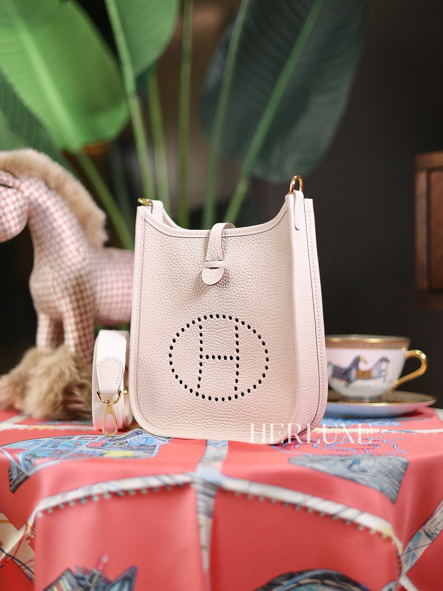 Evelyne mini 10 craie / 01 blanc cc tc k (一代：肩帶長105cm）