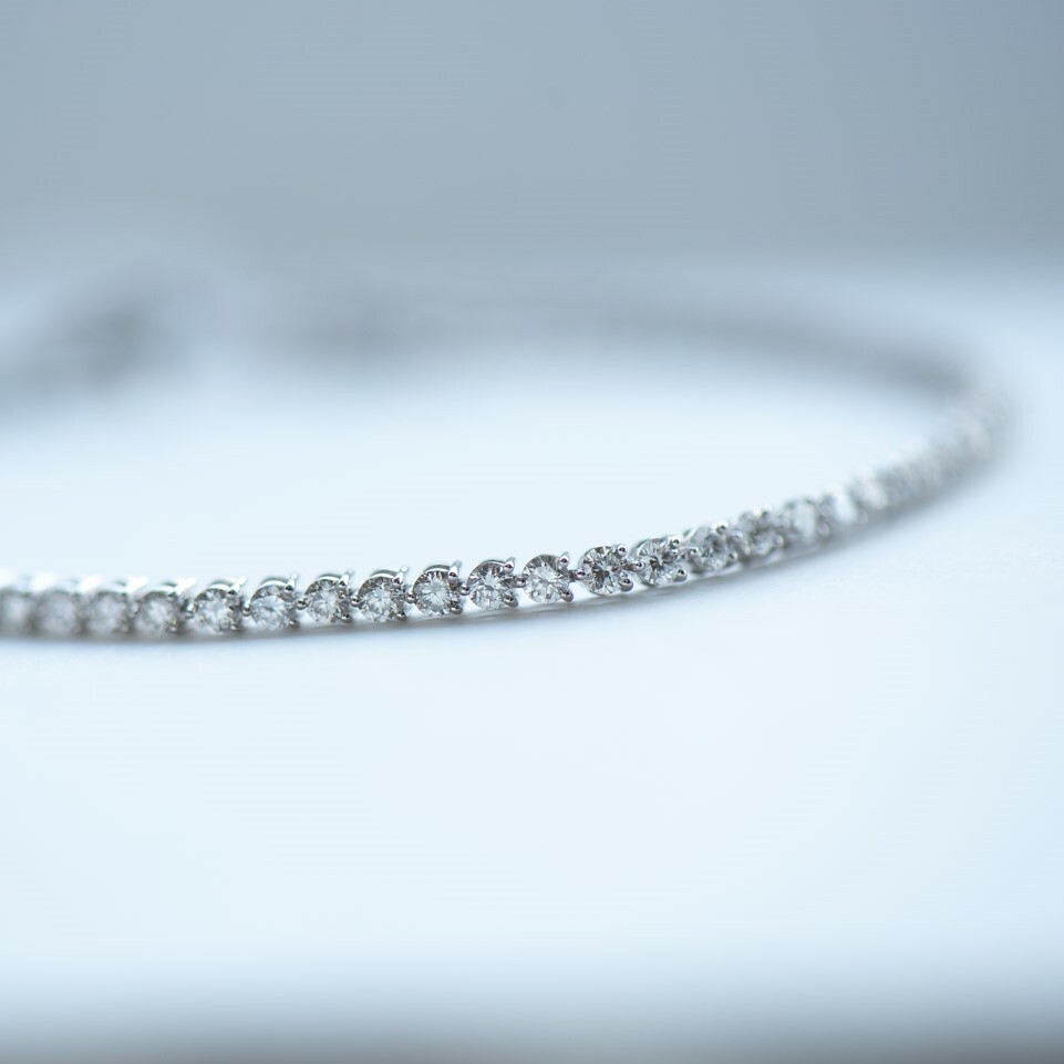 18K Three Prong 2.0mmDiamond Tennis Bracelet