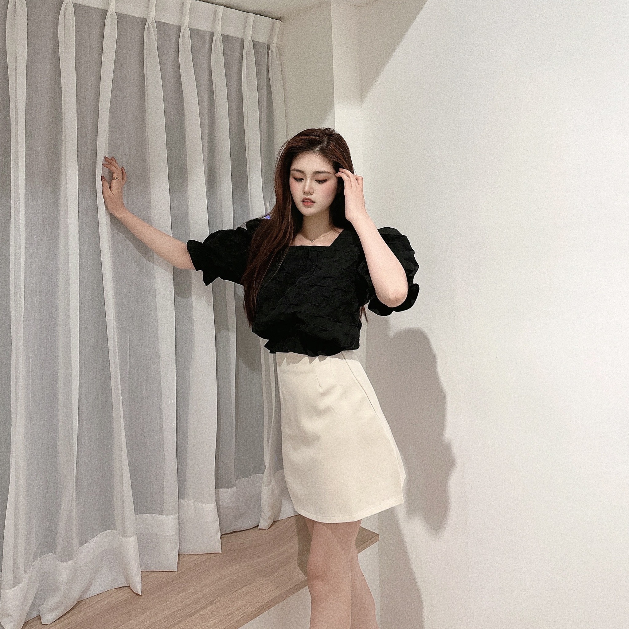 簡約後拉鍊西裝短裙/三色